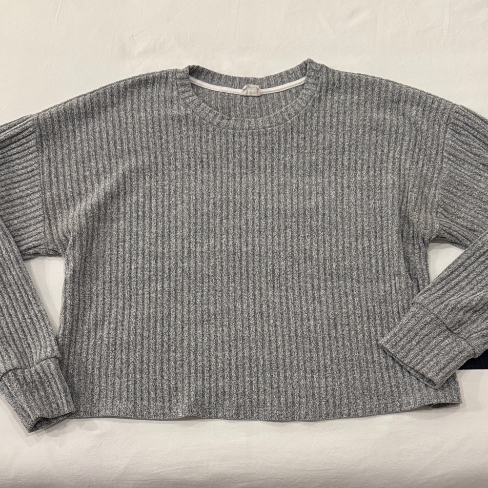 Aritzia Wilfred Free Ribbed Sweater